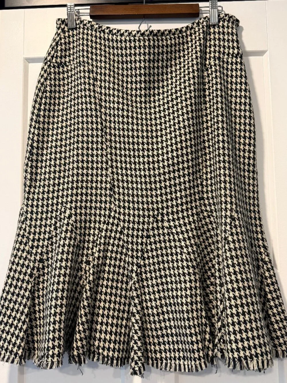 Vintage Fredini Black & White Houndstooth Flare Skirt w/ Fringe Hem
